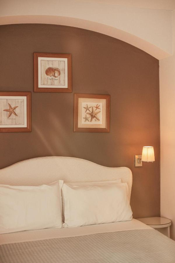 Hotel Eden ชินกวาเล ภายนอก รูปภาพ
