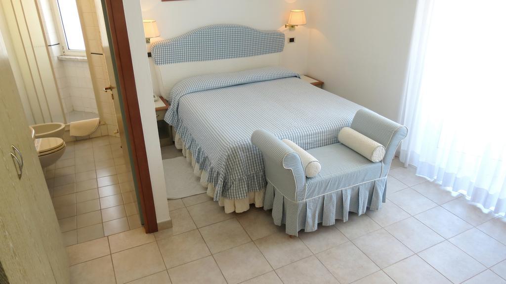 Hotel Eden ชินกวาเล ภายนอก รูปภาพ